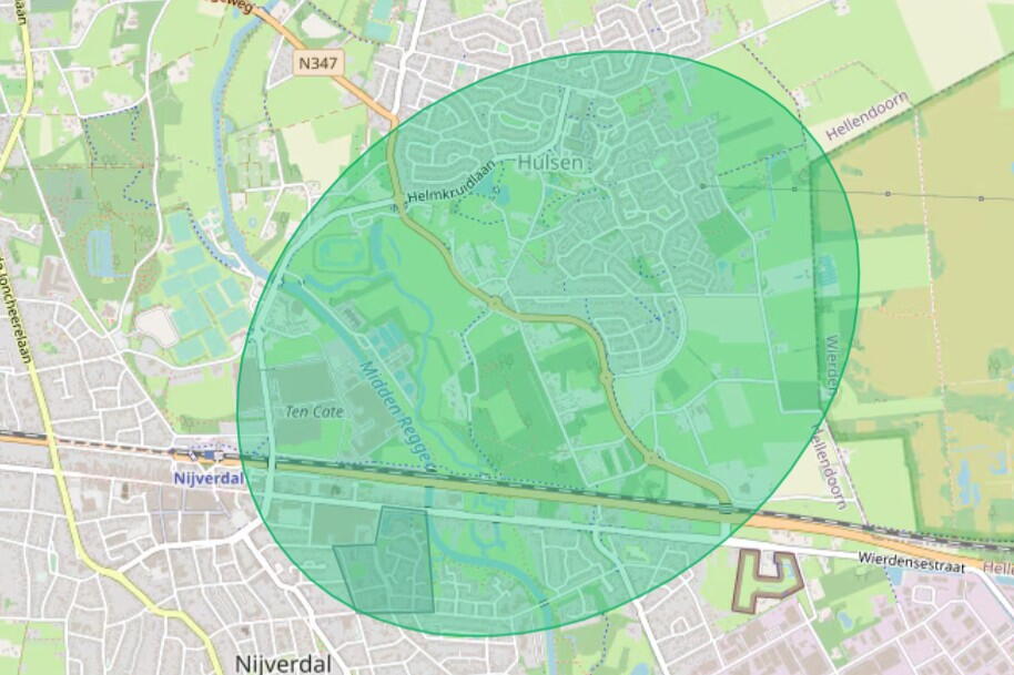 Brand in leegstaande loods in woonwijk